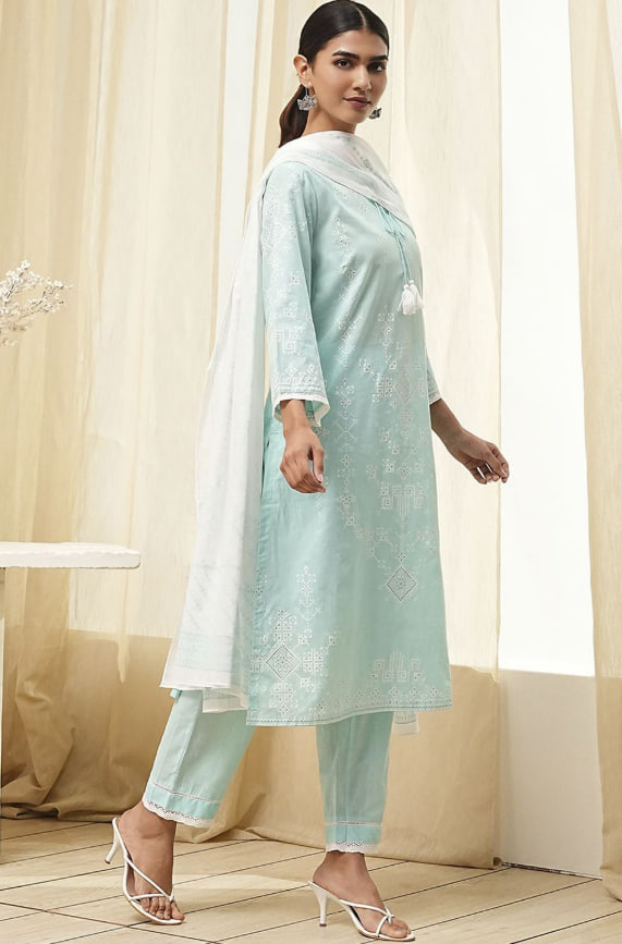 Geometric Printed Tie-Up Neck Pure Cotton Straight Kurta With Trousers & Dupatta